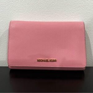 Michael Kors Jet Set Large Crossbody Clutch